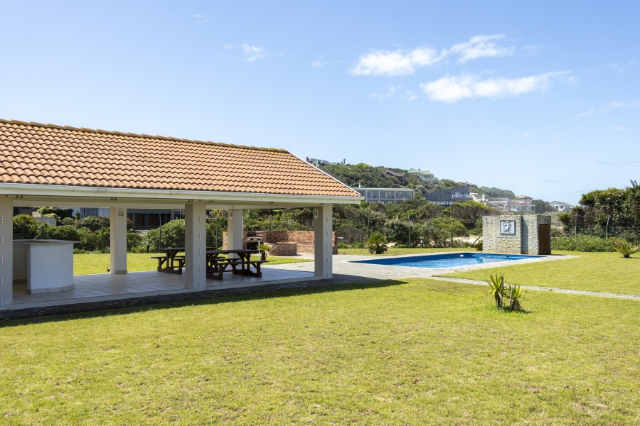 4 Bedroom Property for Sale in West Beach Eastern Cape